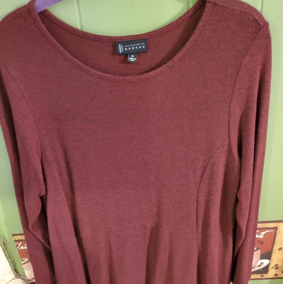 Large dress right above the knee length - Picture 3 of 3